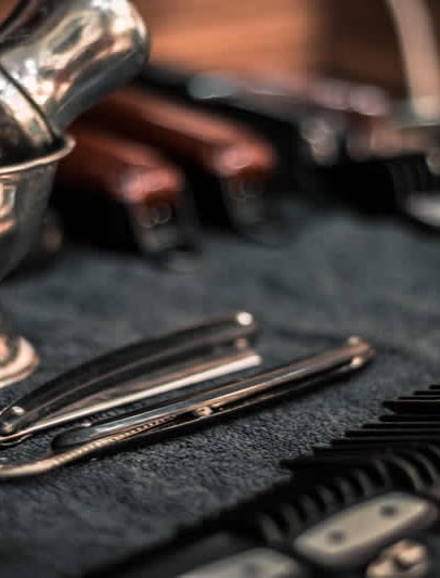 Detalhe do corte masculino com acabamento moderno na Elyte