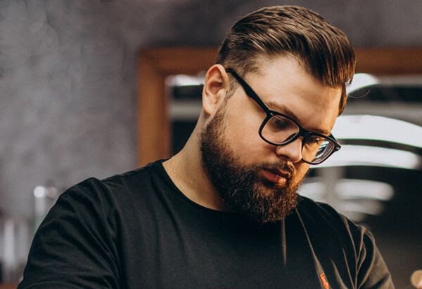 Especialista em corte da Elyte Barbearia